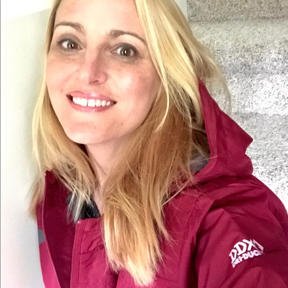 Meet your Posher, Kristin - Picture 3 of 3